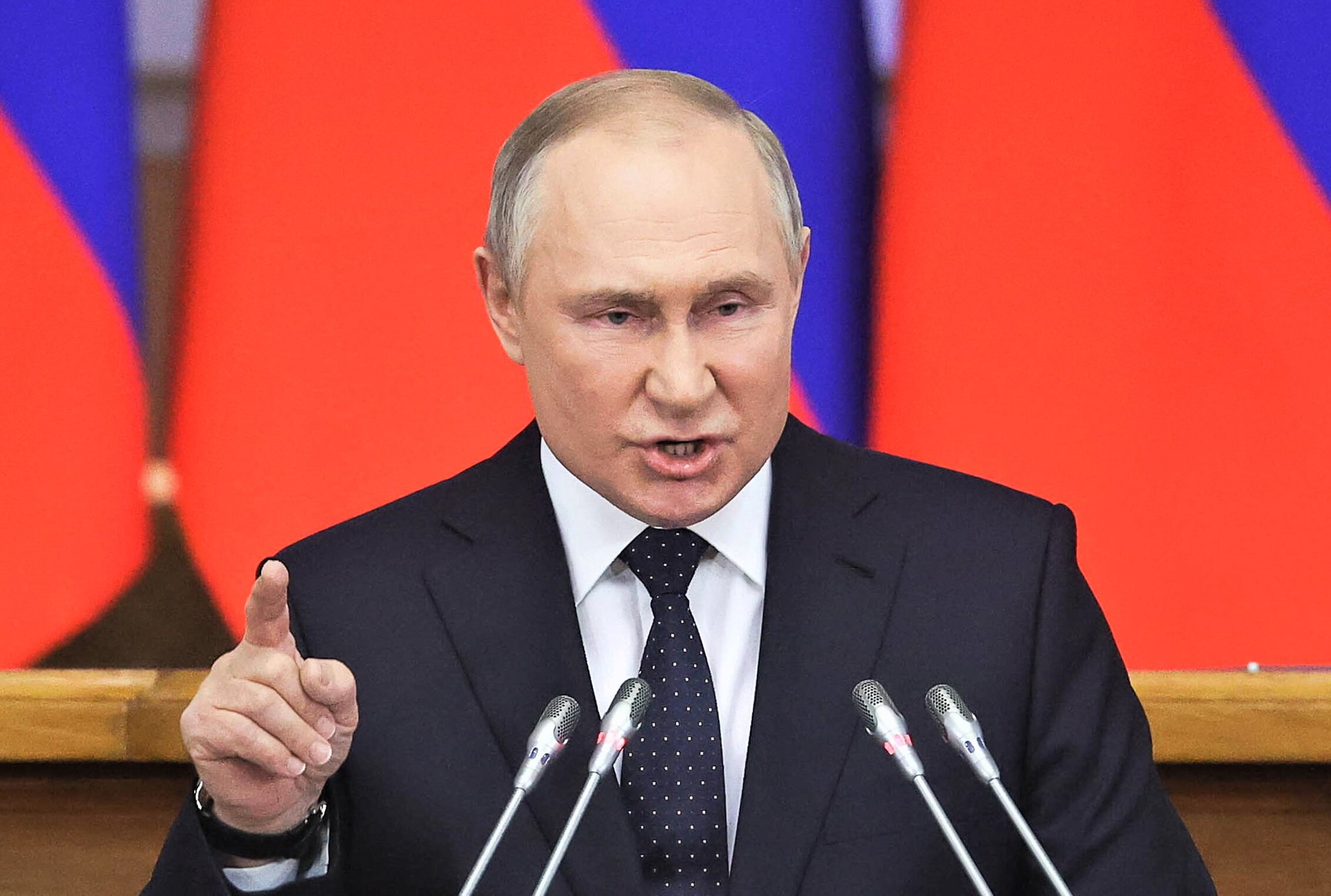 Wladimir Putin kocht vor Wut! Versager-General fährt erstmal 3 Wochen in den Urlaub - nach schlimmer Niederlage!