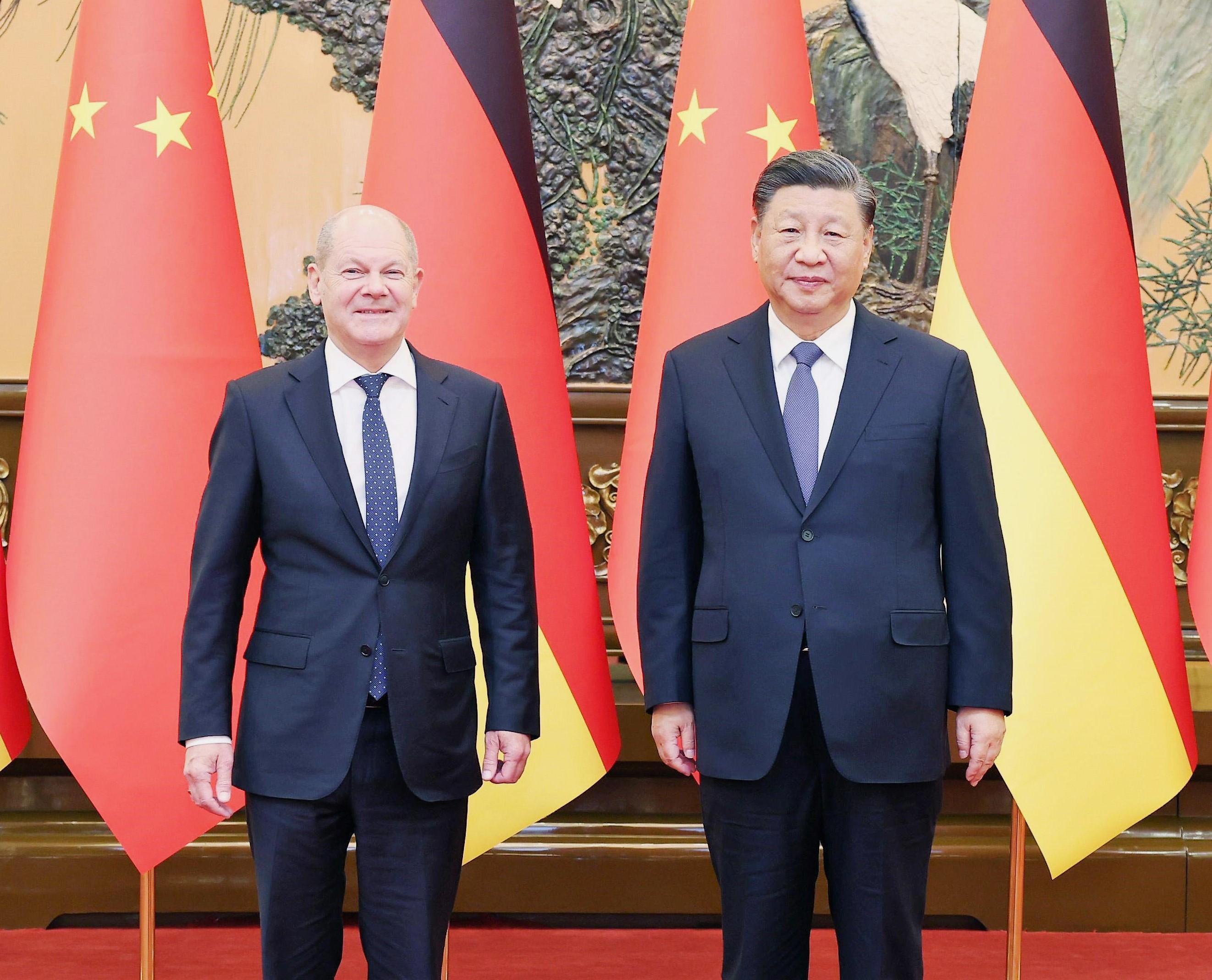 Deutschland - Bruch mit China unvermeidlich! Es wird uns hart treffen - das ist der Grund!