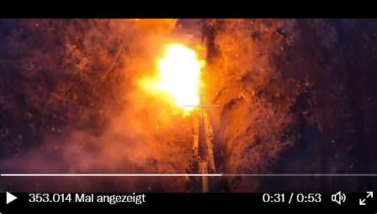▶️[Video] Schwerer Schlag gegen Putins Artillerie! Ganze Artillerie-Stellung mit einem Schlag vernichtet!