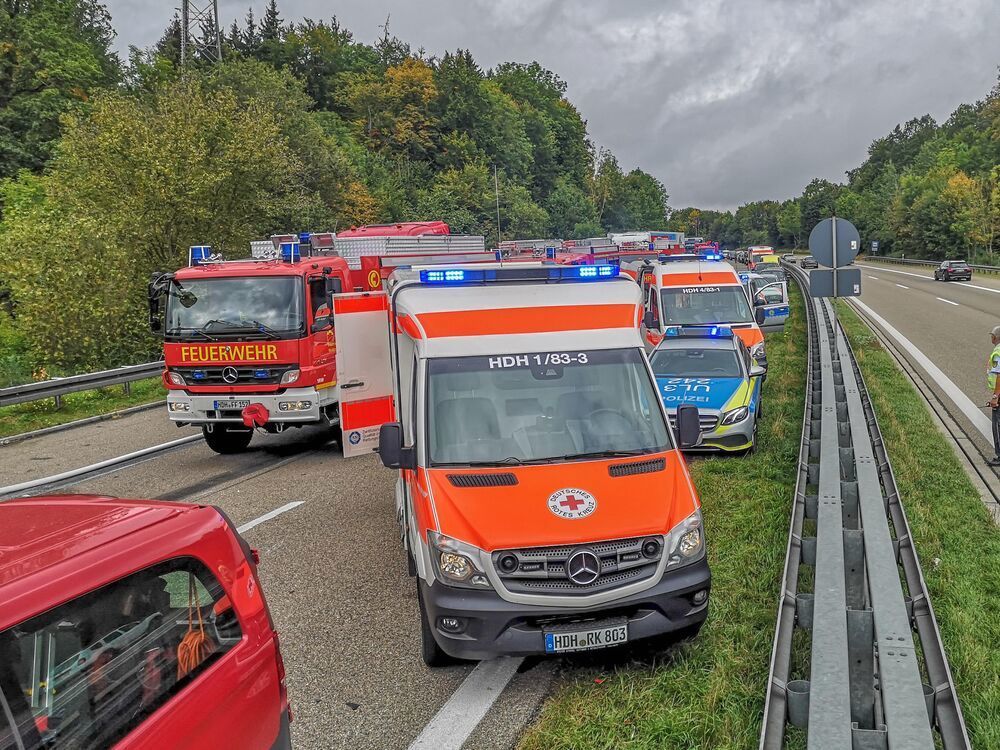 Geisterfahrer-Unfall! Rentner (83) wendet auf Autobahn und überlebt den Zusammenstoß nicht