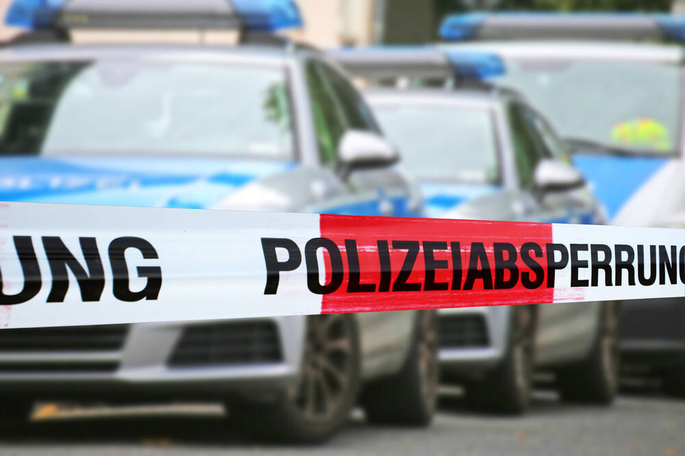 Achtung! Polizei ruft Gefahrenlage aus! Gewalttätige Auseinandersetzungen zwischen 2 Clan-Familien eskaliert!