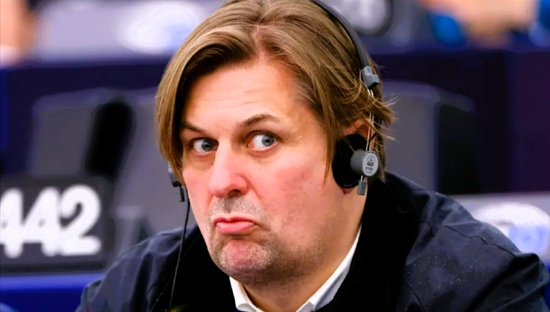 AFD-Skandal immer schlimmer! Möglicher AFD-China-Spion schnappt sich EU-Geheimdokumente!