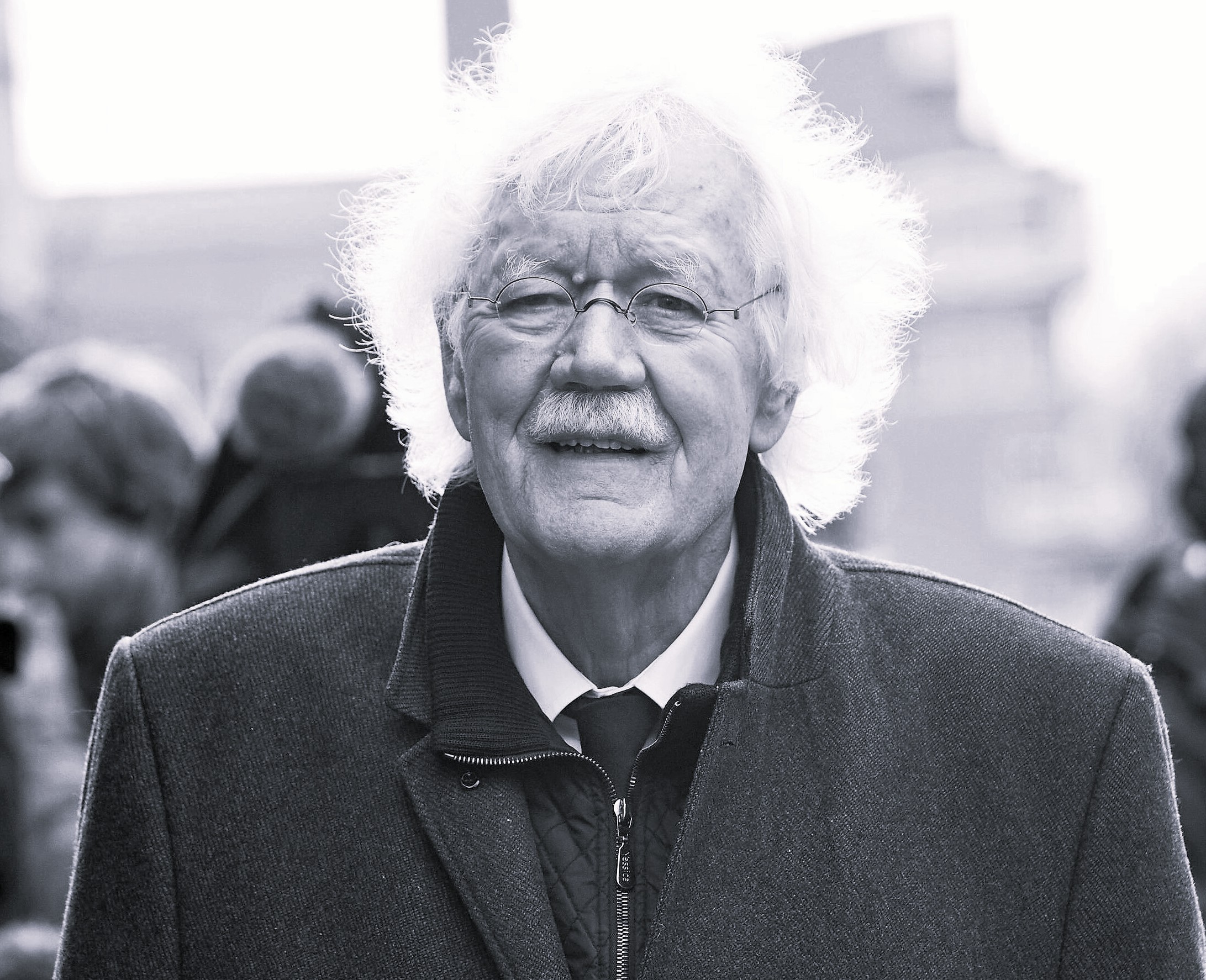 Trauer um deutsche TV- und Radio-Legende! Moderator Carlo von Tiedemann verstorben