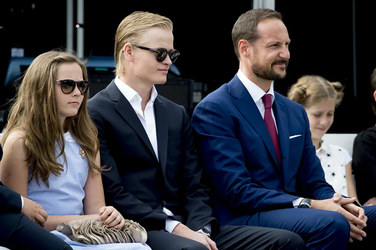 Marius Høiby: Jetzt bekommt er Unterstützung von seiner Oma - die Summe ist riesig!