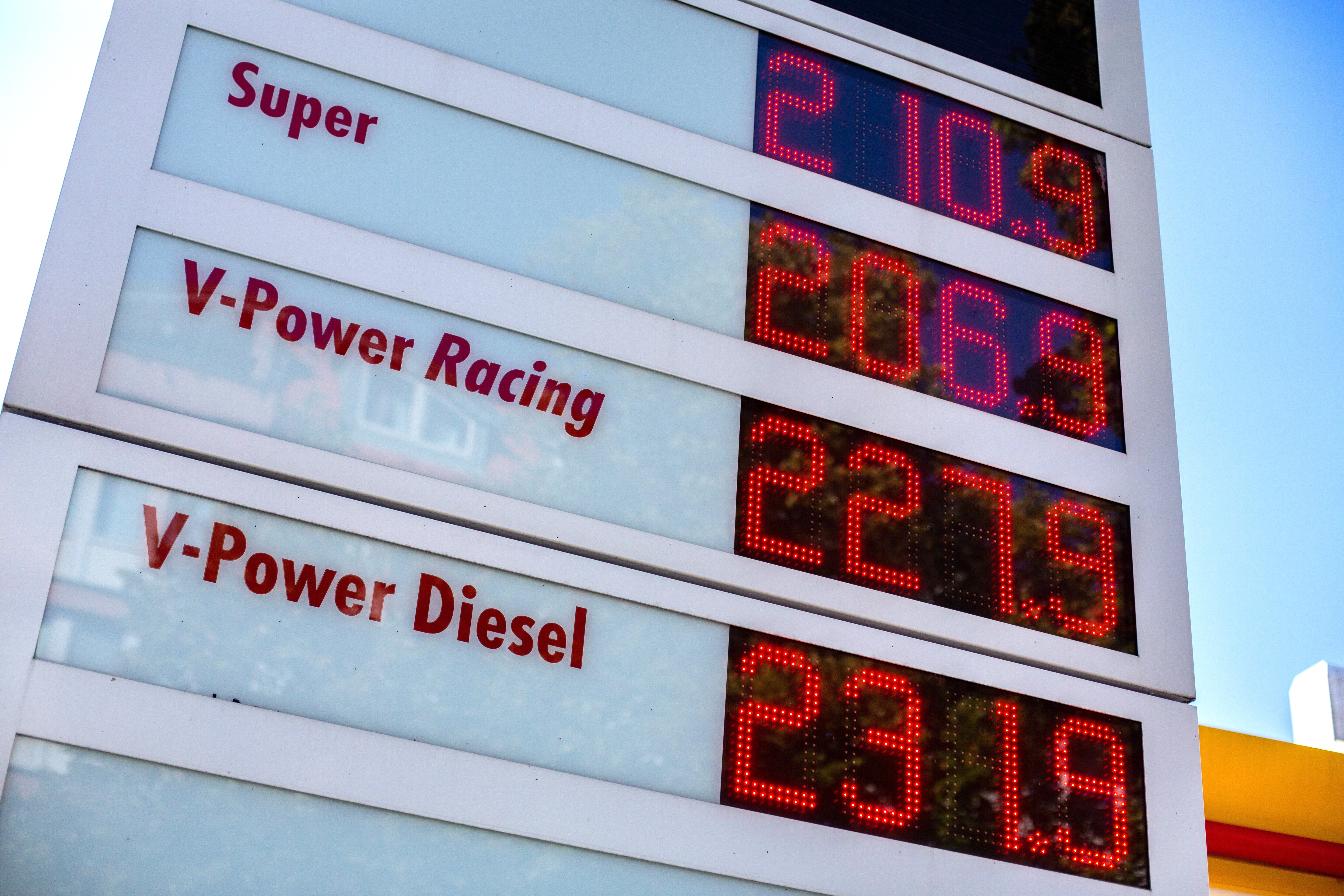 Kein Öl für Deutschland und Europa! Putin stellt Lieferungen ein - droht uns der nächste Preiskollaps?