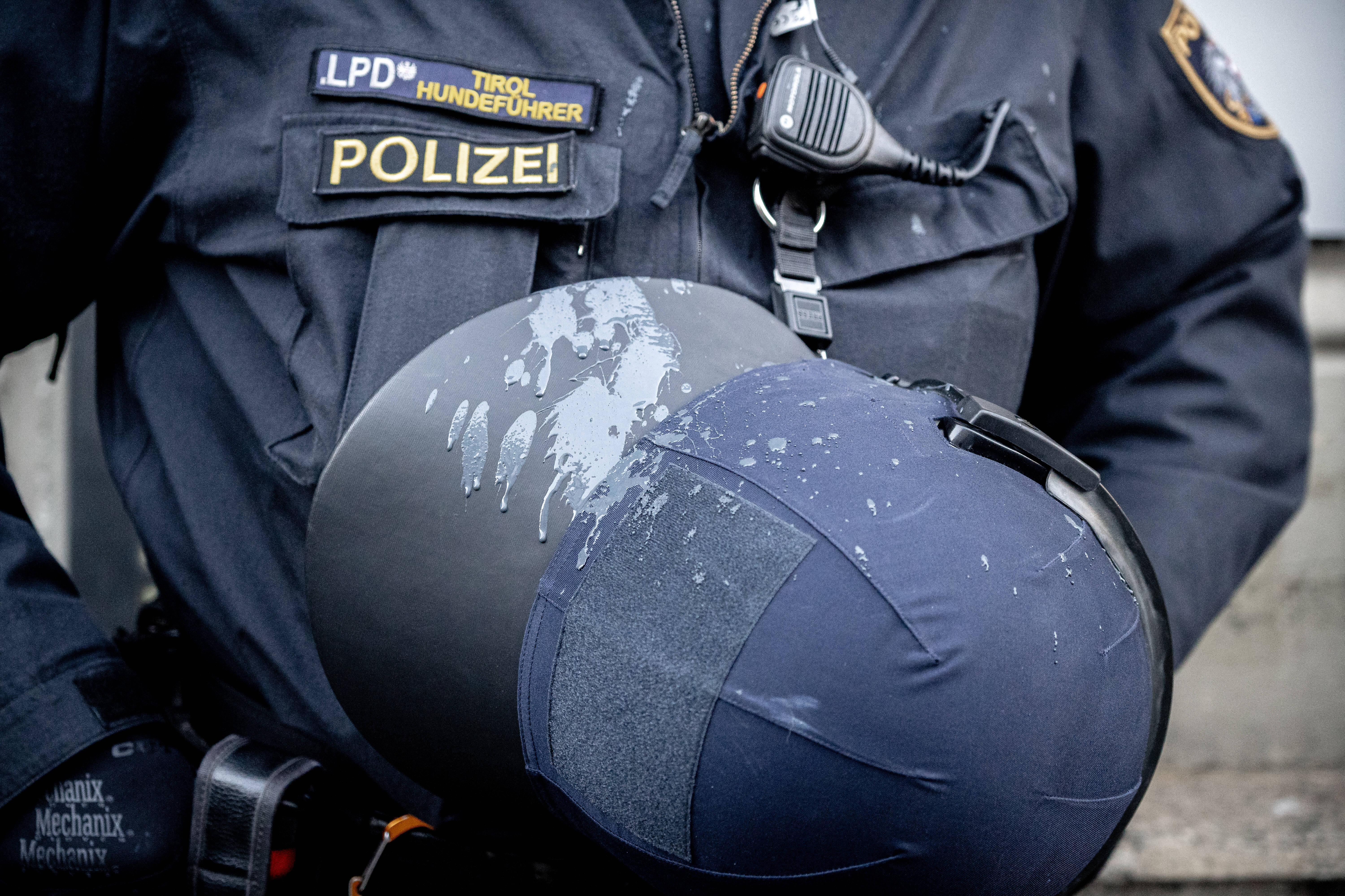 Deutschem Nationalspieler droht Anzeige wegen 49-fachem Betrugs! Endstation Kleinkriminalität?