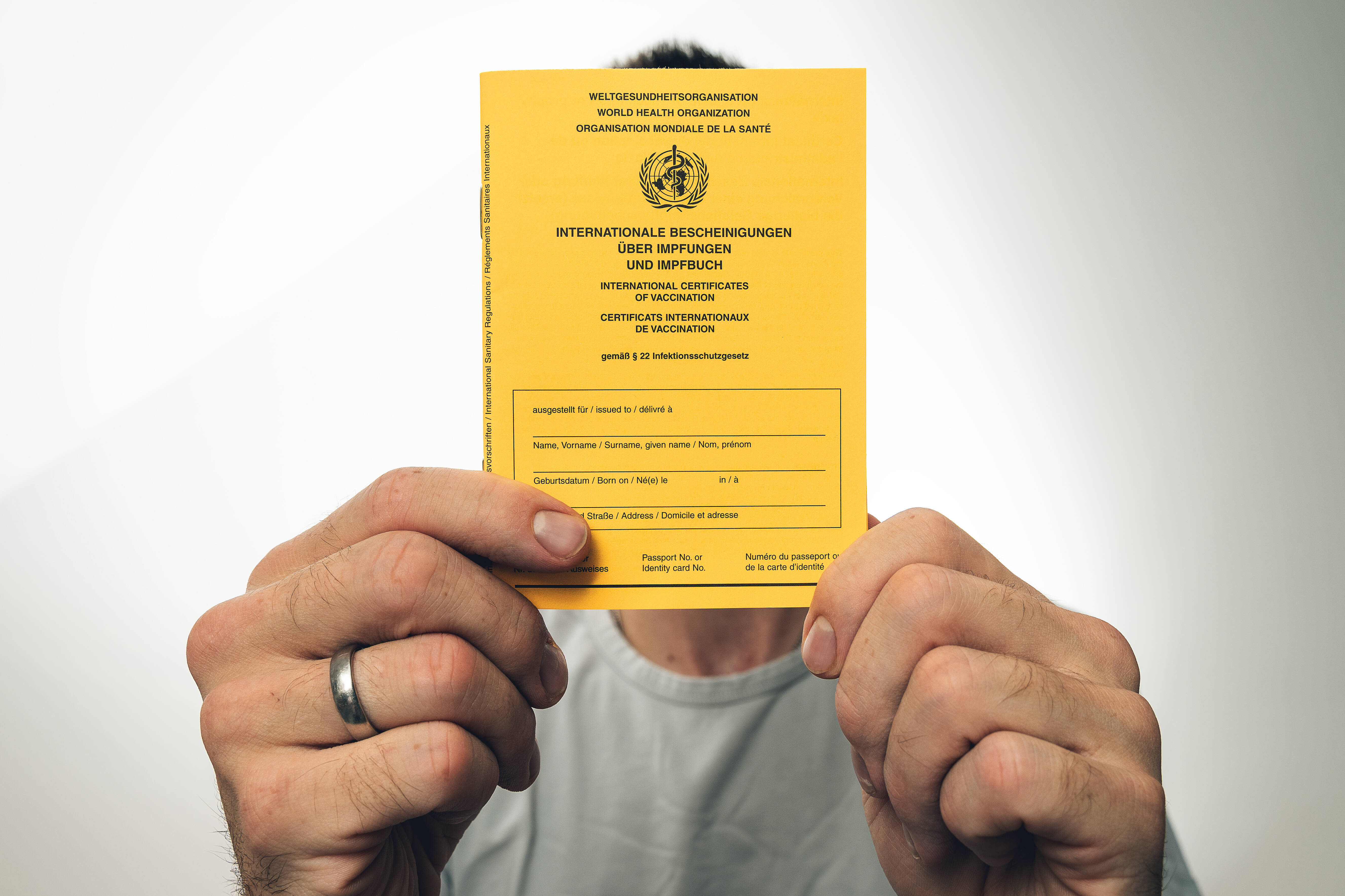 Neue Corona-Welle in Deutschland: Gesundheitsminister zieht verschärfte Maßnahmen in Erwägung!