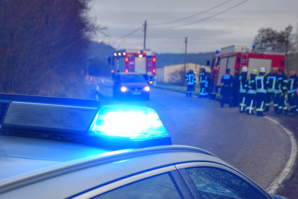 Unfall-Tragödie! Besoffener BMW-Fahrer kracht in einen Jeep - Opfer stirbt im Krankenhaus