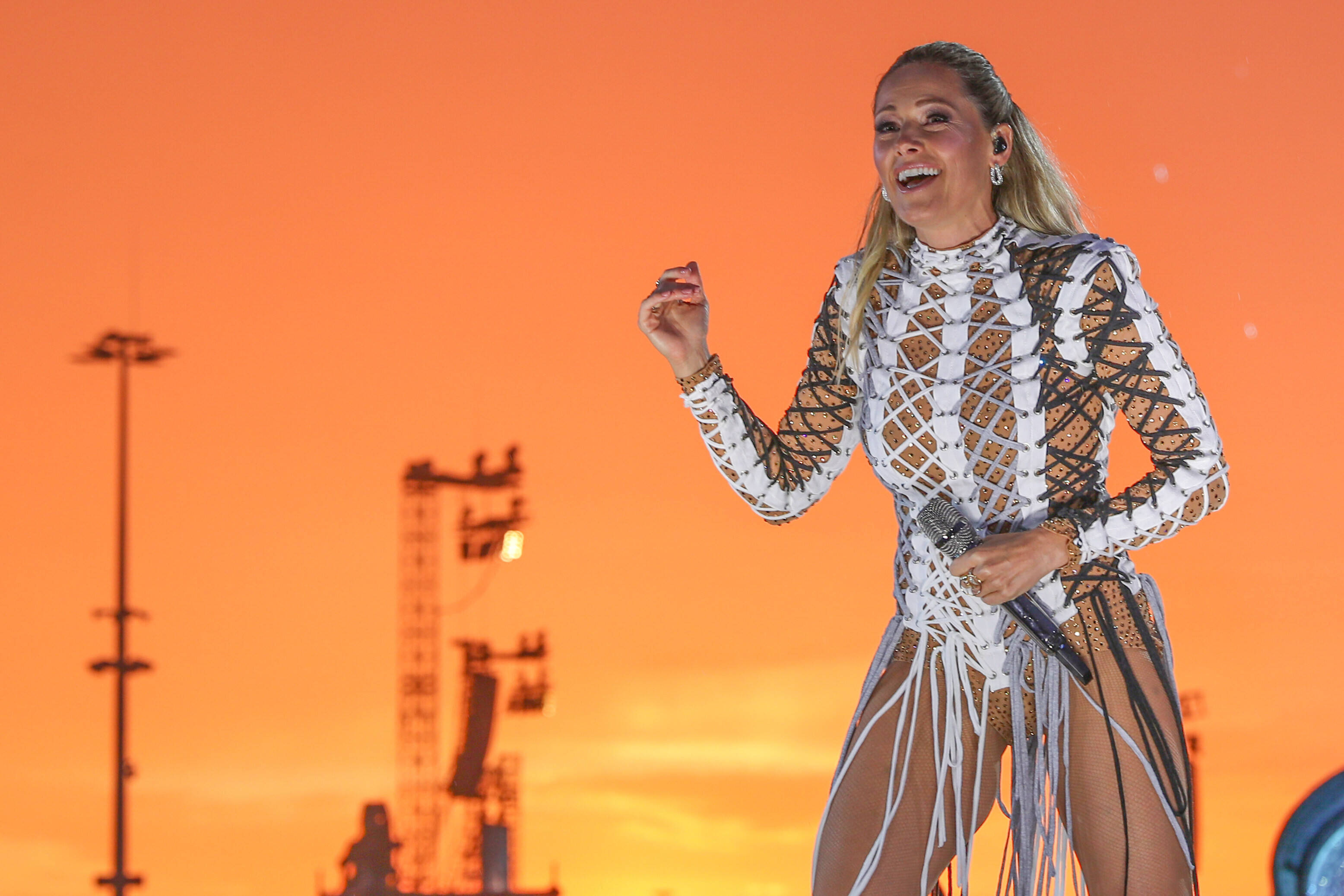 Plötzlich und unerwartet verstorben – Schlagerkönigin Helene Fischer - die Trauer ist groß, hier die Hintergründe!