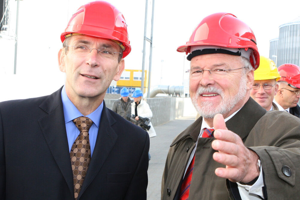 Solaranlagen-Betrug in Deutschland! Dreiste Abzocke - Firmenchef mit Millionen auf der Flucht!